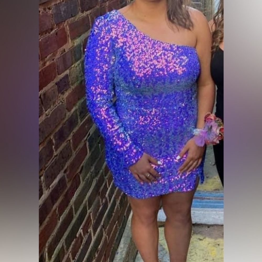 WORN ONCE One shoulder iridescent ALYCE PARIS dress (SIZE 8 )